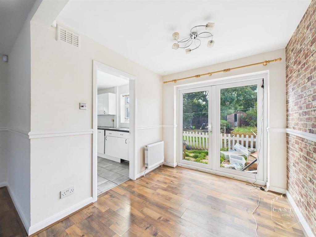 Lounge/dining room
