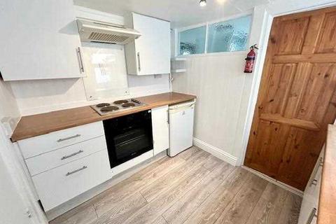 5 bedroom house share to rent, Viaduct Road, Brighton