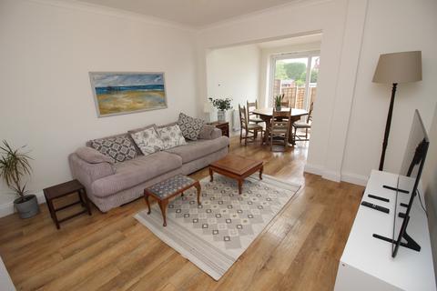 4 bedroom semi-detached house to rent, Rutherwyke Close, Stoneleigh KT17