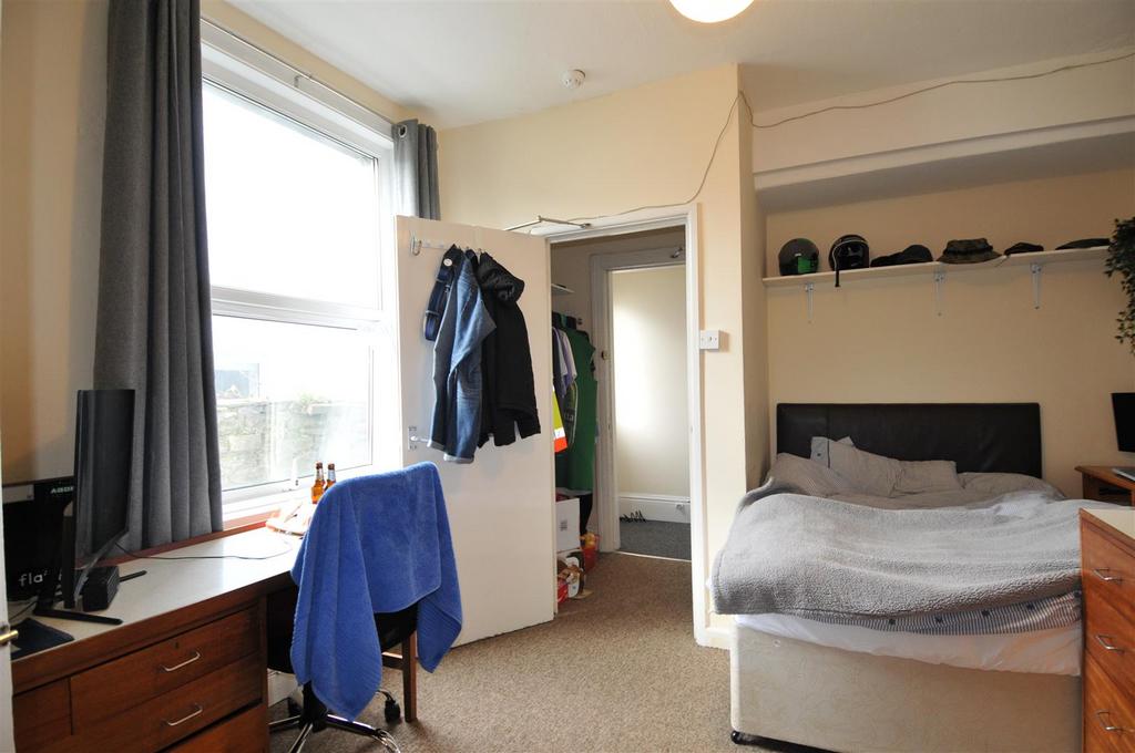 4 Lipson Rd005.JPG