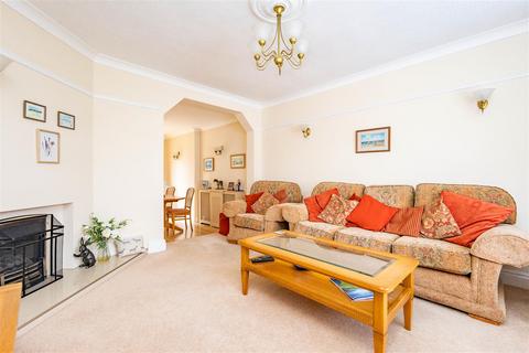 3 bedroom semi-detached house for sale, Canberra Road, Leyland