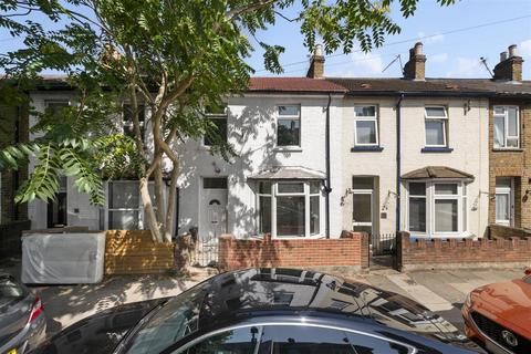 3 bedroom house for sale, Grosvenor Road, London W7