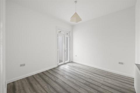 3 bedroom house for sale, Grosvenor Road, London W7
