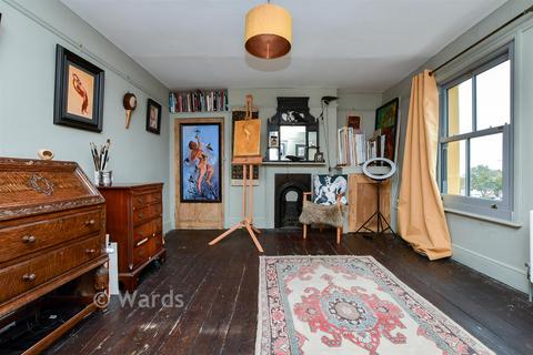 5 bedroom terraced house for sale, Grange Road, Ramsgate, Kent