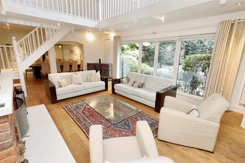 6 bedroom detached house for sale, Barnet Lane, Elstree, Borehamwood