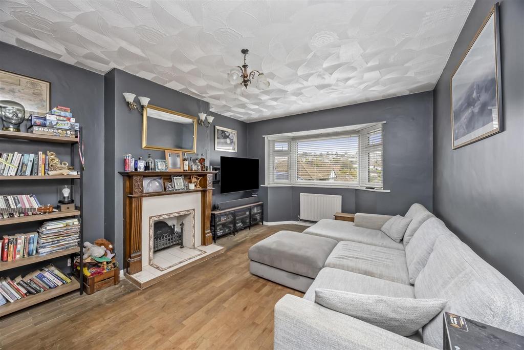 Living Room/Bedroom