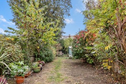 3 bedroom terraced house for sale, Walford Road, London N16