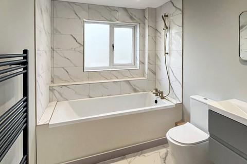 undefined, Reading Road, Chineham, Basingstoke, Hampshire, RG24