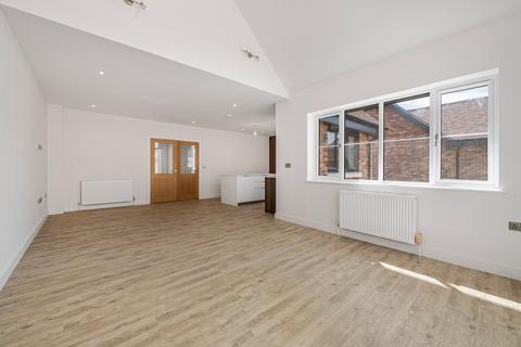 4 bedroom detached house for sale, Wilsom Road, Alton, Hampshire