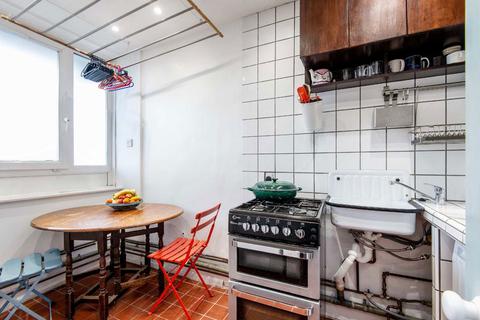 2 bedroom flat for sale, Morning Lane, London E9