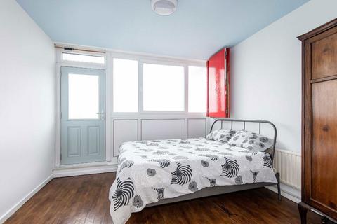 2 bedroom flat for sale, Morning Lane, London E9