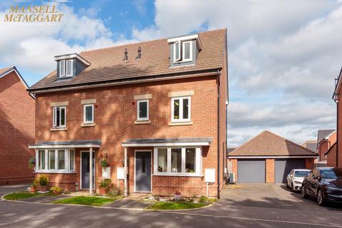 4 bedroom semi-detached house for sale, Hamfield Drive, Hassocks, BN6