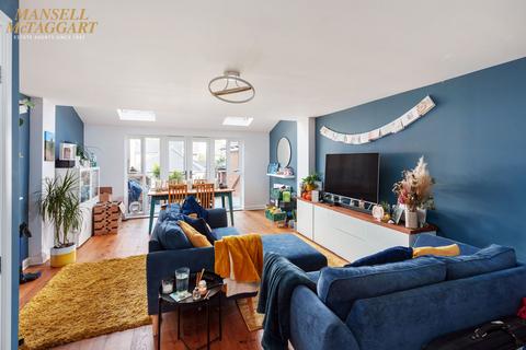 4 bedroom semi-detached house for sale, Hamfield Drive, Hassocks, BN6
