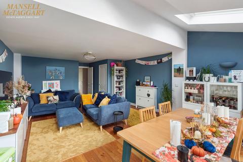 4 bedroom semi-detached house for sale, Hamfield Drive, Hassocks, BN6