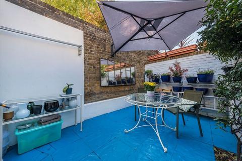 undefined, Rochester Mews, London W5