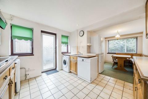 undefined, Elizabeth Gardens, Sunbury-On-Thames TW16