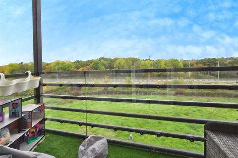 undefined, Webster Close, Berkshire RG12