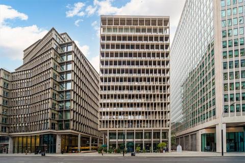 undefined, Kings Gate Walk, London SW1E