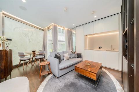 undefined, Kings Gate Walk, London SW1E