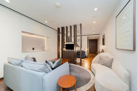 undefined, Kings Gate Walk, London SW1E