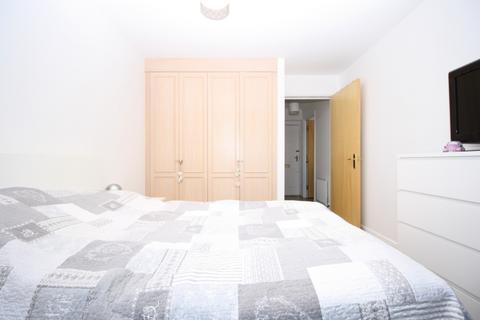 1 bedroom flat to rent, Millennium Drive, Isle Of Dogs, London, E14