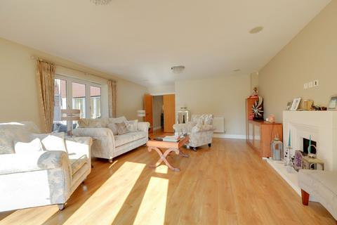 5 bedroom detached house for sale, Folders Lane, Burgess Hill, RH15