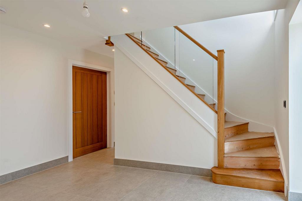 8645360-interior10-800.jpg