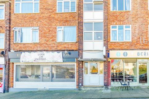 2 bedroom flat to rent, Stanley Way Orpington BR5