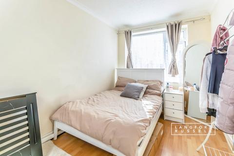 2 bedroom flat to rent, Stanley Way Orpington BR5