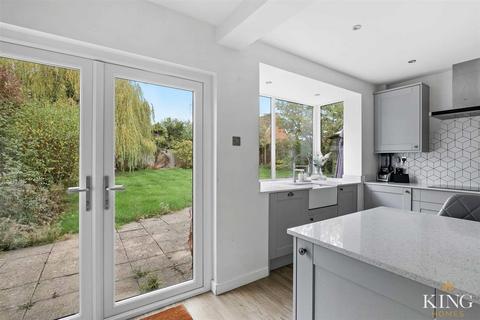 undefined, Birmingham Road, Mappleborough Green, B80 7BL