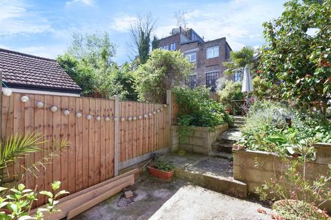 1 bedroom flat for sale, Holmesdale Road, Highgate, London, N6