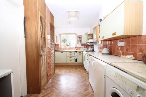 3 bedroom semi-detached house for sale, Lime Grove, New Malden
