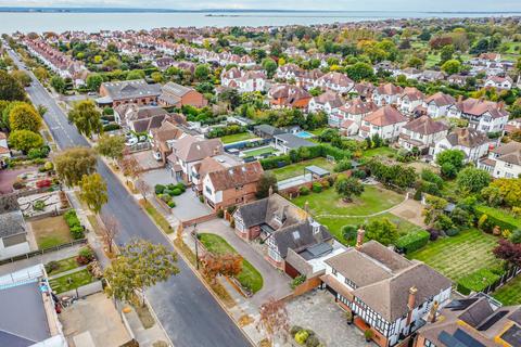 undefined, The Broadway, Thorpe Bay SS1