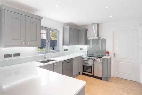 5 bedroom detached house for sale, Collingwood Drive, Longstanton, CB24