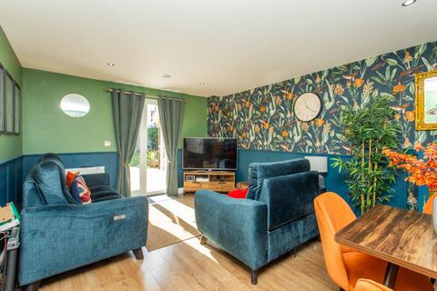 4 bedroom semi-detached house for sale, Aurelie Way, Whitstable, CT5