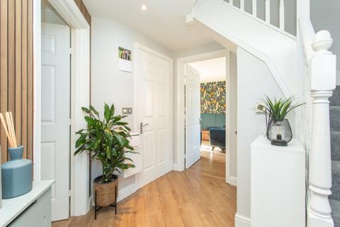 4 bedroom semi-detached house for sale, Aurelie Way, Whitstable, CT5