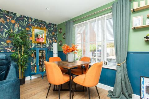 4 bedroom semi-detached house for sale, Aurelie Way, Whitstable, CT5