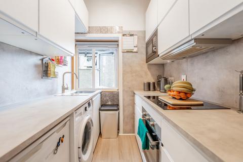8 Keppel Drive, Glasgow, G44 4JZ