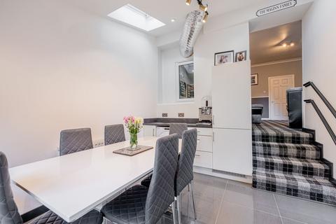 8 Keppel Drive, Glasgow, G44 4JZ