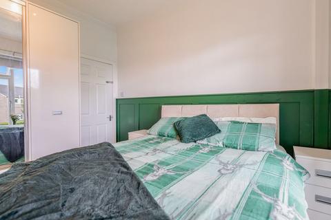 8 Keppel Drive, Glasgow, G44 4JZ