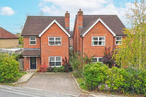 Southern Road, Thame