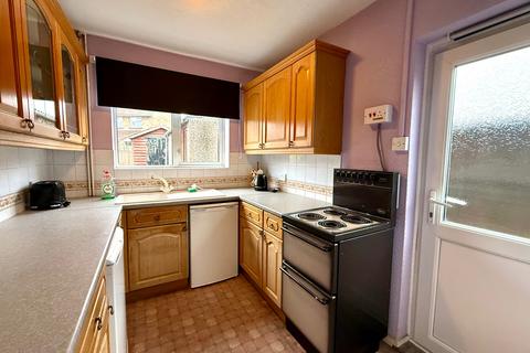 2 bedroom end of terrace house for sale, Park North, Swindon SN3
