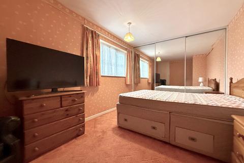 2 bedroom end of terrace house for sale, Park North, Swindon SN3
