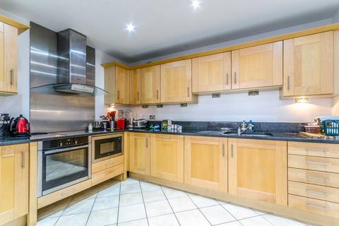 2 bedroom flat to rent, Tudor Street, City, London, EC4Y