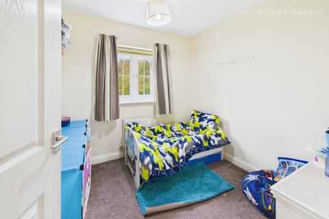 3 bedroom end of terrace house for sale, The Glades, Huntingdon PE29