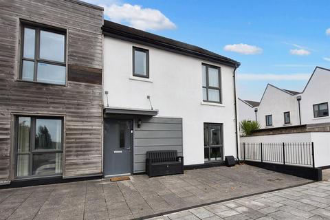 undefined, Holman Court, Pool