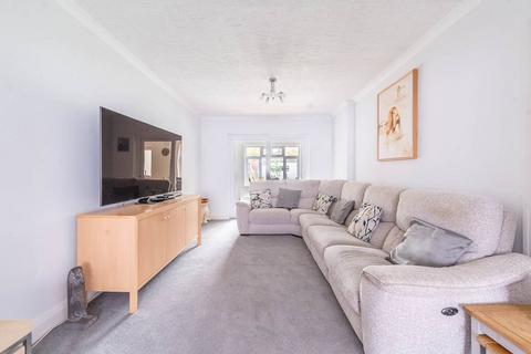 5 bedroom semi-detached house for sale, Spinnells Road, Rayners Lane, Harrow, HA2