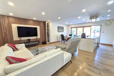 3 bedroom semi-detached house for sale, Vine Road, Green Street Green, Kent, BR6