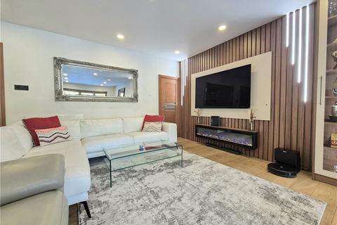 3 bedroom semi-detached house for sale, Vine Road, Green Street Green, Kent, BR6