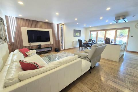 3 bedroom semi-detached house for sale, Vine Road, Green Street Green, Kent, BR6